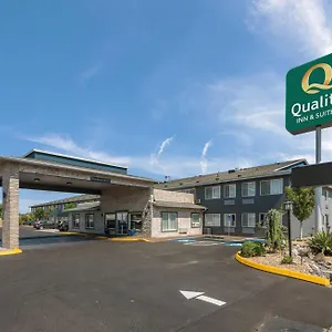 Quality-Inn-Suites-Kennewick-Tri-Cities-Exterior
