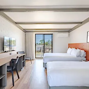 Tween Waters Merimbula Room photo