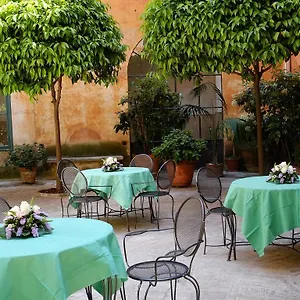 Casa Di Santa Francesca Romana A Ponte Rotto Restaurant photo