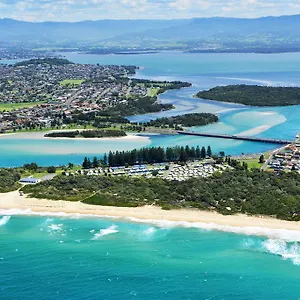 Windang Tourist Park Beach photo