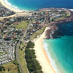 Shellharbour-Holiday-Village-Barrack-Point-Beach