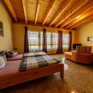 The-Paddock-B-B-Mullenbach-Room