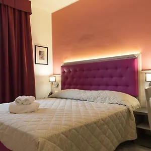 Alma-Living-Hotel-Al-Girarrosto-Venzone-Beds