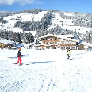 Alpenhotel-Landhaus-Kuechl-Kirchberg-in-Tirol-Exterior