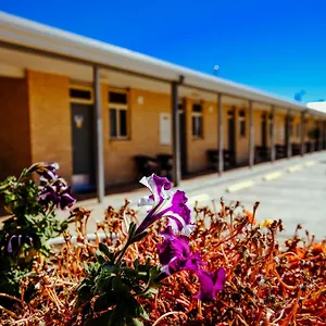 Club-Motor-Inn-Narrabri-Exterior