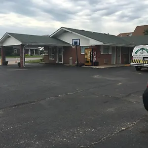 Guest-House-Motel-Chanute-Exterior