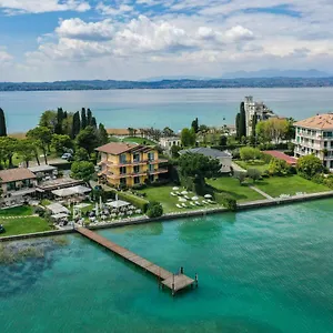 Casa-Dei-Pescatori-Villa-Sirmione-Exterior