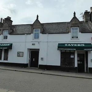 The-Red-Lion-Tavern-Fochabers-Exterior