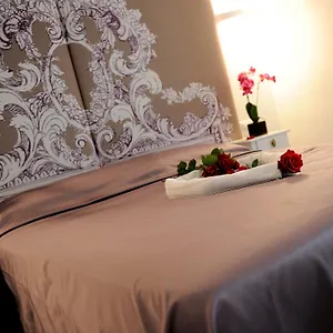 Easyrome-Guest-House-Beds