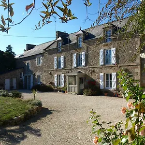 Clos-St-Ange-Vilde-Guingalan-Exterior