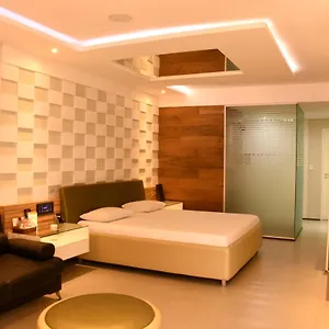 Motel-Del-Rey-Salvador-Room