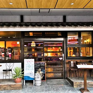 Django-Hostel-Lounge-Tanabe-Fast-Food