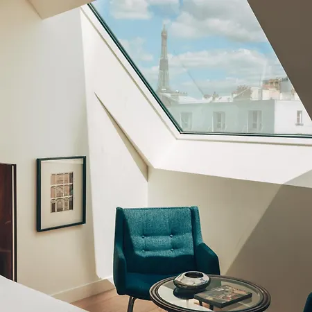 Hotel-Wallace-A-Member-Of-Design-Hotels-Paris-Room