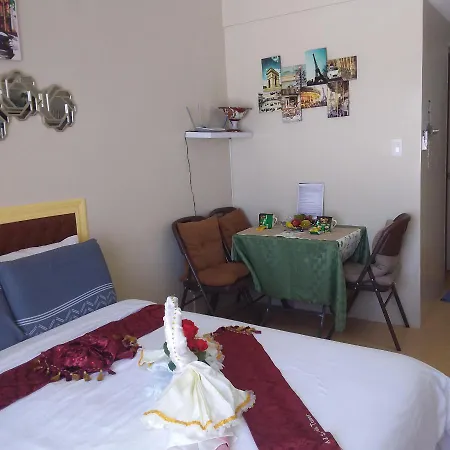 Aj-Sundiva-Tower-W-Balcony-Hotel-Cebu-Beds