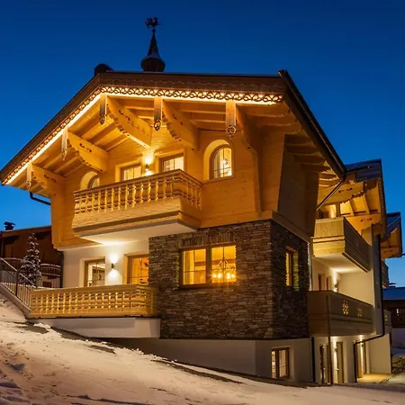 Falkensteinalm-Hochkrimml-Exterior