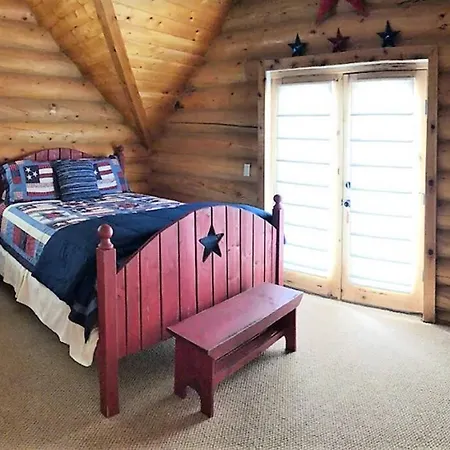 Red-Rock-Ranch-Log-Cabin-Large-Fully-Furnished-Escalante-Interior