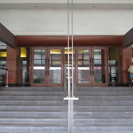 Strand-Hotel-Singapore-Exterior