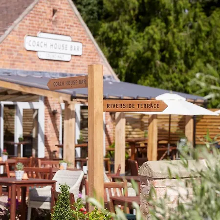 Riverside-Inn-By-Chef-Brewer-Collection-Harley-Exterior