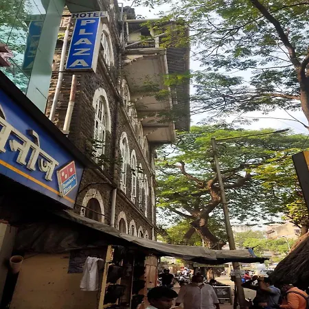 Hotel-Plaza-Near-Byculla-Railway-Station-Mumbai-Exterior