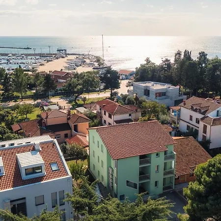 Andrea-House-With-Apartments-Umag-Skyline