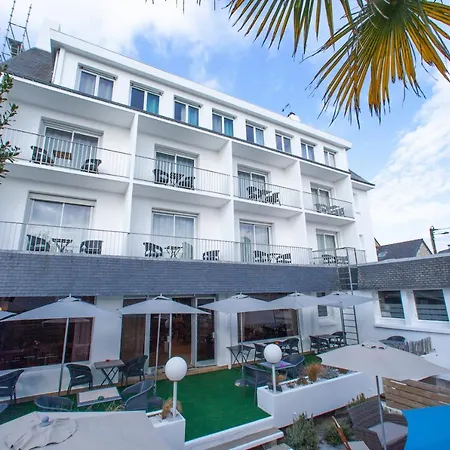 Hotel-Les-Alignements-Carnac-Exterior