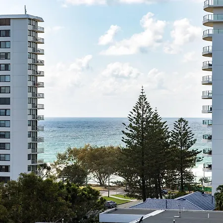 Belle-Maison-Apartments-Official-Gold-Coast-Exterior