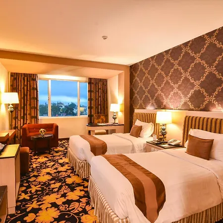 Grand-Rocky-Hotel-Bukittinggi-Room