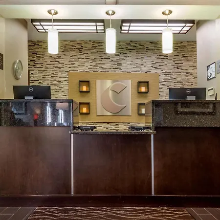 Comfort-Inn-Suites-Butler-Interior