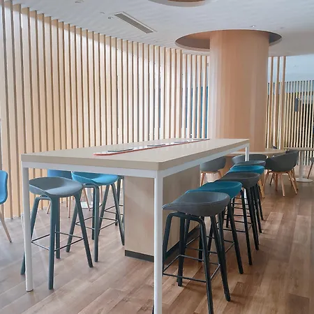 Holiday-Inn-Express-Dongyang-Hengdian-By-Ihg-Restaurant