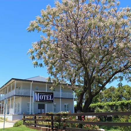 Harden-Country-Motel-Exterior