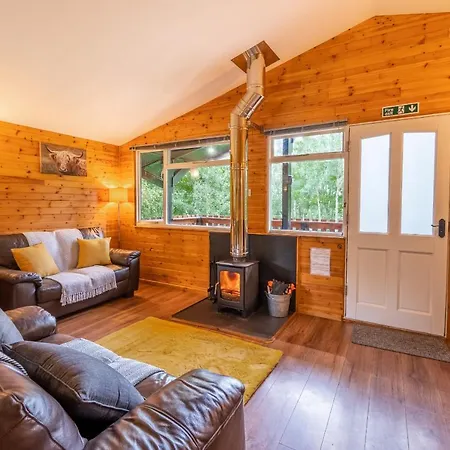 Ancarraig-Lodges-Inverfarigaig-Interior