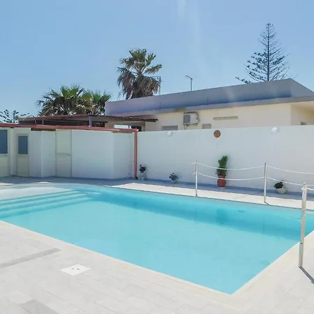 Casa-Azzurra-Apartment-Santa-Maria-Del-Focallo-Exterior