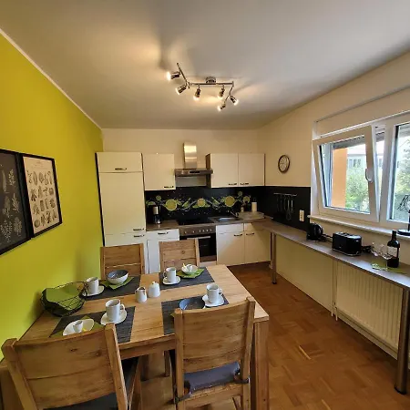 Ferienwohnung-Jaeger-Moerlenbach-Fast-Food