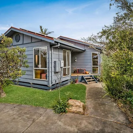 Calm-3922-Villa-Surf-Beach-Exterior