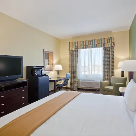 Holiday-Inn-Express-Hotel-Suites-Dumas-By-Ihg-Room