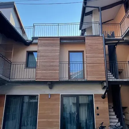 Maison-De-Cavour-Rivarolo-Canavese-Exterior