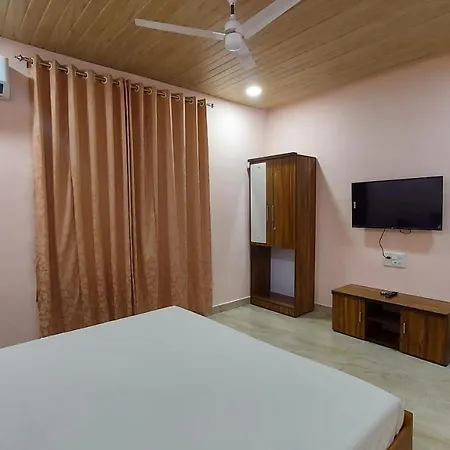 Soham-Beach-Resort-Diveagar-Room