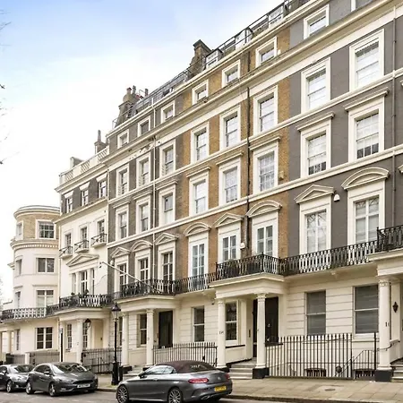 The-Harrington-Knightsbridge-18-Rutland-Gate-Aparthotel-London-Exterior