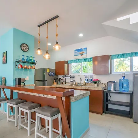 Penthouse-Apartments-Private-Roof-Pool-200M-To-Beach-Chicxulub-Fast-Food