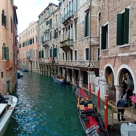 Venice-Tourist-House-Nearby