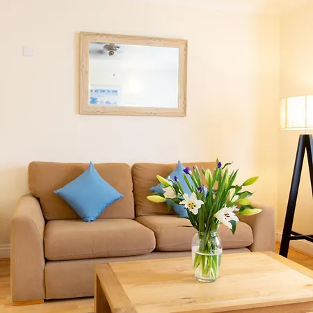 Saco-Jersey-Merlin-House-Saint-Helier-Exterior