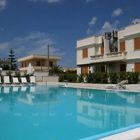 Sweet-Summer-Sunset-Santa-Maria-al-Bagno-Exterior