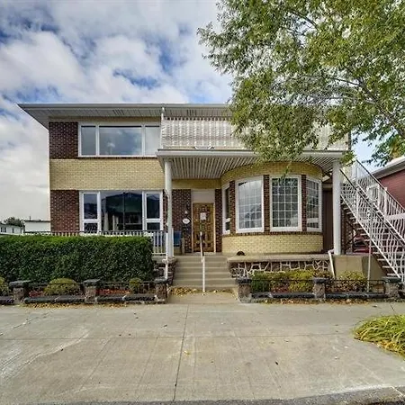 La-Maison-Tanguay-Saguenay-Exterior