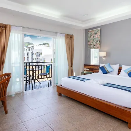 Sawasdeeciao-Patong-Guesthouse-Phuket-Room