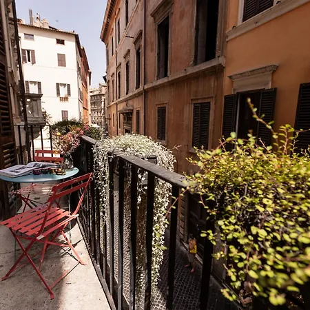 Passepartout-Rome-Exterior