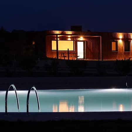 Beche-Ecocamp-Villa-Abegondo-Exterior