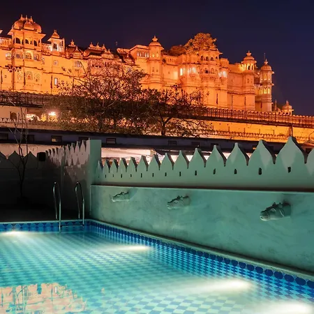 Manuscript-Jhilwara-Haveli-Hotel-Udaipur-Amenities