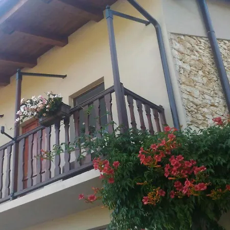 Guest-House-Al-Devesio-Rifreddo-Exterior