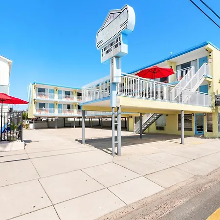 Tropicana-Motel-Wildwood-Beach-Boardwalk-Exterior