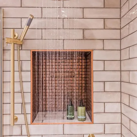 The-Ley-Arms-Bed-Breakfast-Exminster-Exterior